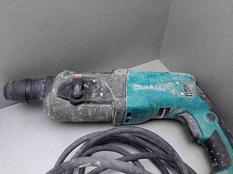 Оголошення Makita HR2470 Б/У