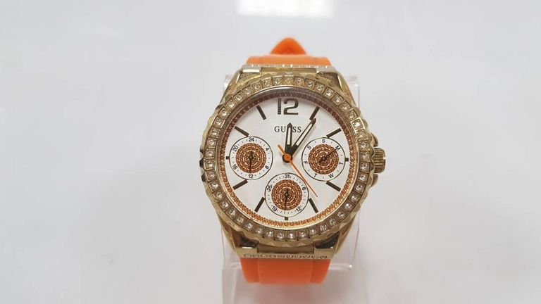 Guess w0846l4