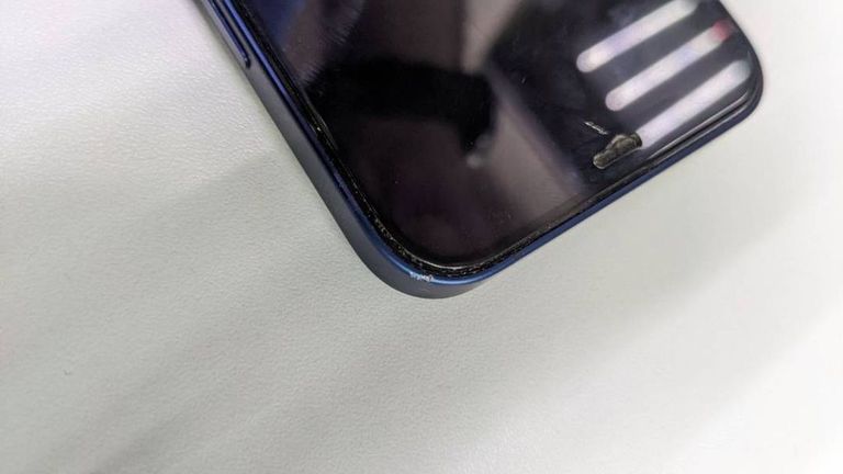 Apple iPhone 12 256GB (PRODUCT)RED Код:01-19316627. Зображення 7