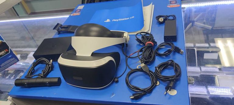 Sony PlayStation VR + PlayStation Camera + PlayStation Move + Game