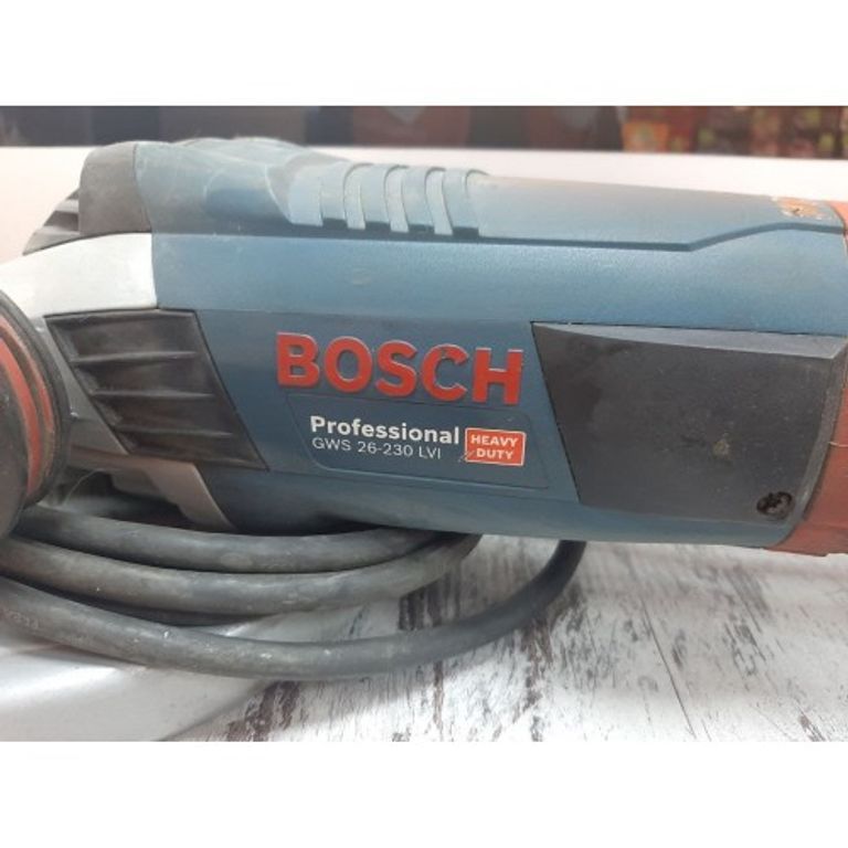 Дешево Bosch GWS 26-230 LVI (0601895F04) з ломбарду