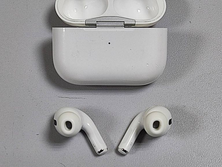 Apple AirPods Pro (MWP22)