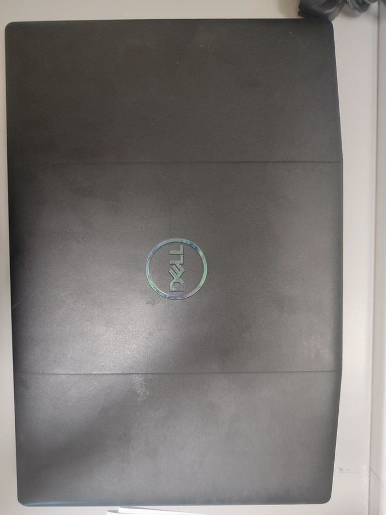 Дешево Dell 15/core i7-10750h ddr4/16gb ddr4/hdd *відсутній/ssd 512 gb/geforce gtx1650ti 4gb з ломбарду