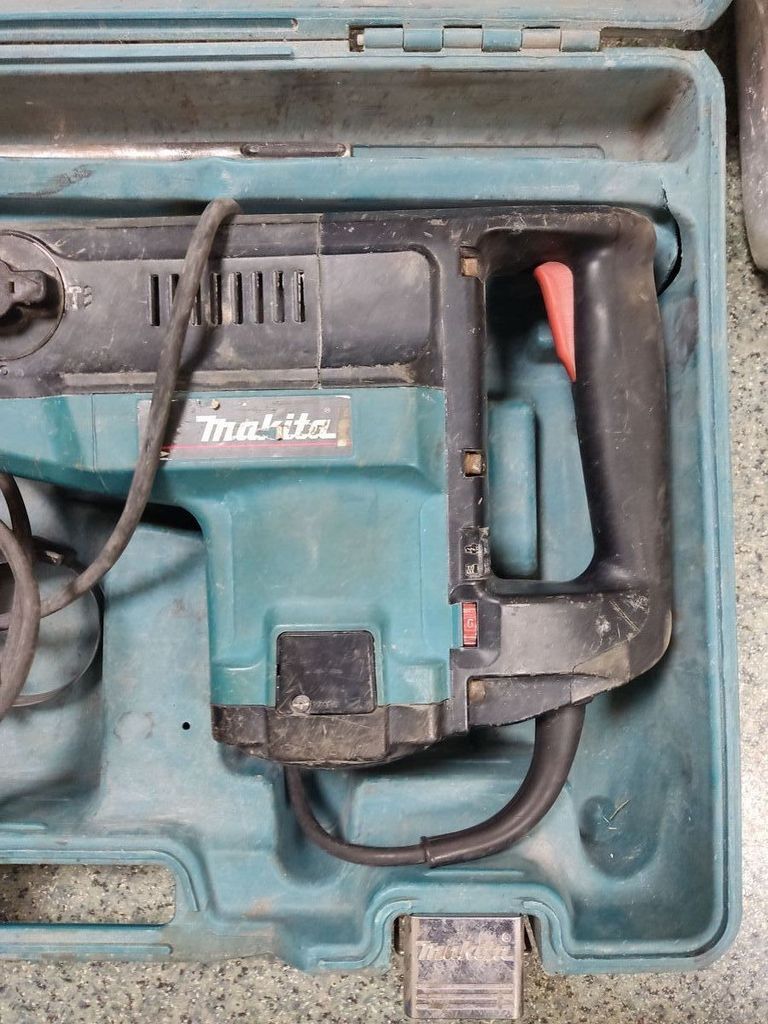 Дешиво Makita hr 5001c с ломбарда