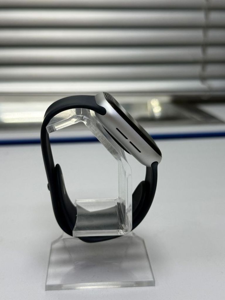 Apple watch se 2 gps 40mm aluminum case with sport Код:01-200586363. Зображення 7