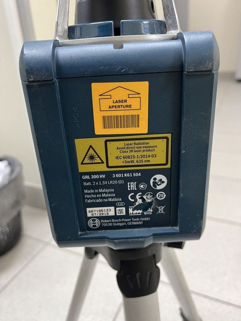 Дешево Bosch GRL 300 HV + BT 300 HD + GR 240 з ломбарду