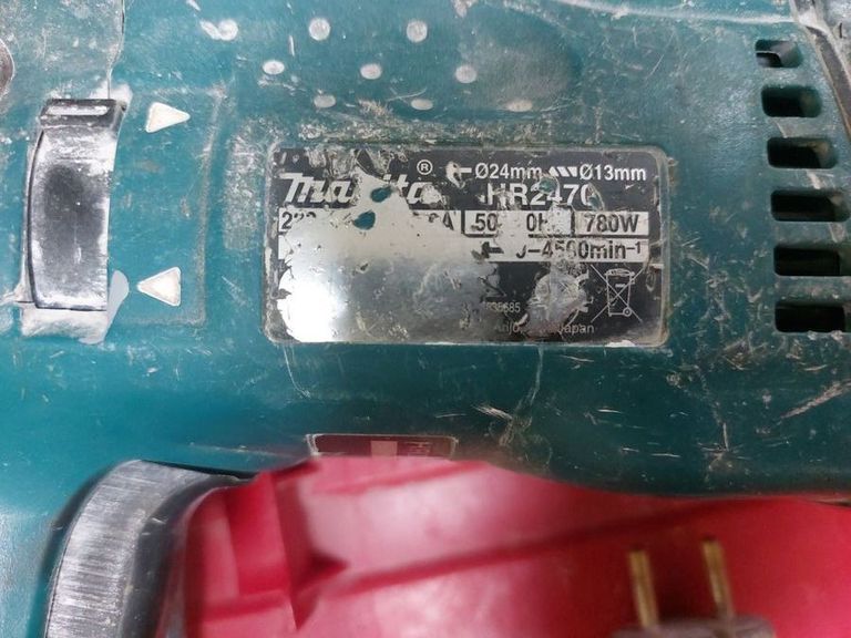 Оголошення Makita HR2470 Б/У