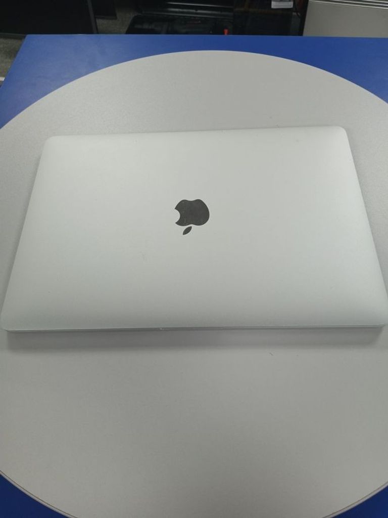 Оголошення Apple Macbook Pro a1708/ core i5 2,3ghz/ ram8gb/ ssd256gb/ iris plus 640/ retina Б/У