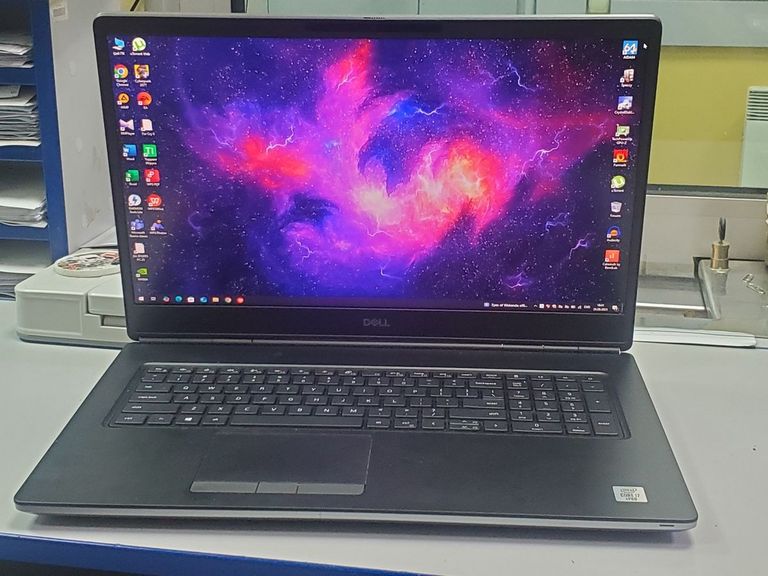 Дешево Dell intel core i7-10850h / 32gb/ 17дюймів / nvme liteon 512gb / nvidia quadro rtx3000 з ломбарду