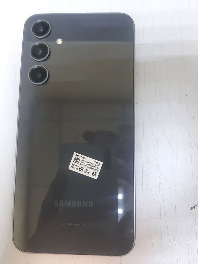 Дешево Samsung Galaxy S23 FE SM-S711B 8/128GB Purple з ломбарду