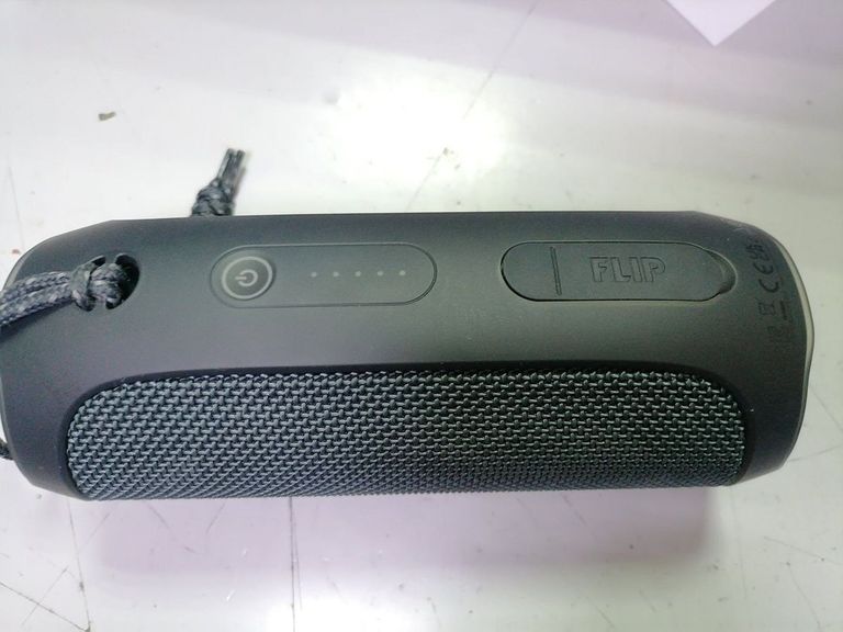 Купить Jbl Flip Essential 2 Black (JBLFLIPES2) Б/У
