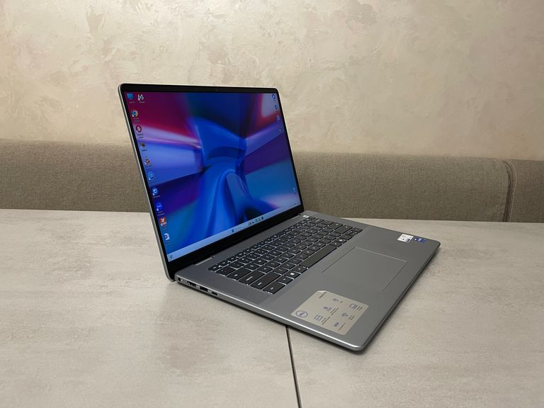 Дешиво Dell Inspiron 16 Plus 7640, 16" с ломбарда