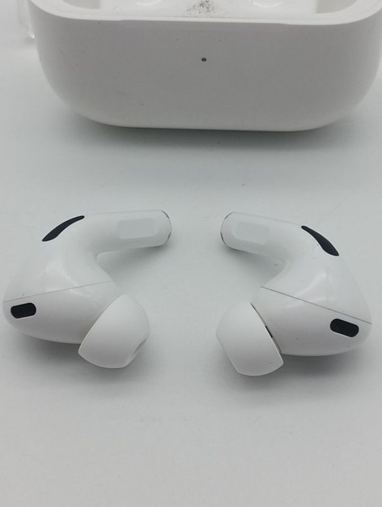 Apple airpods pro 2nd generation with magsafe charging case usb-c Код:01-200783344. Зображення 6