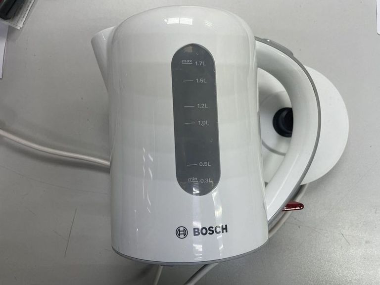Дешиво Bosch TWK7601 с ломбарда