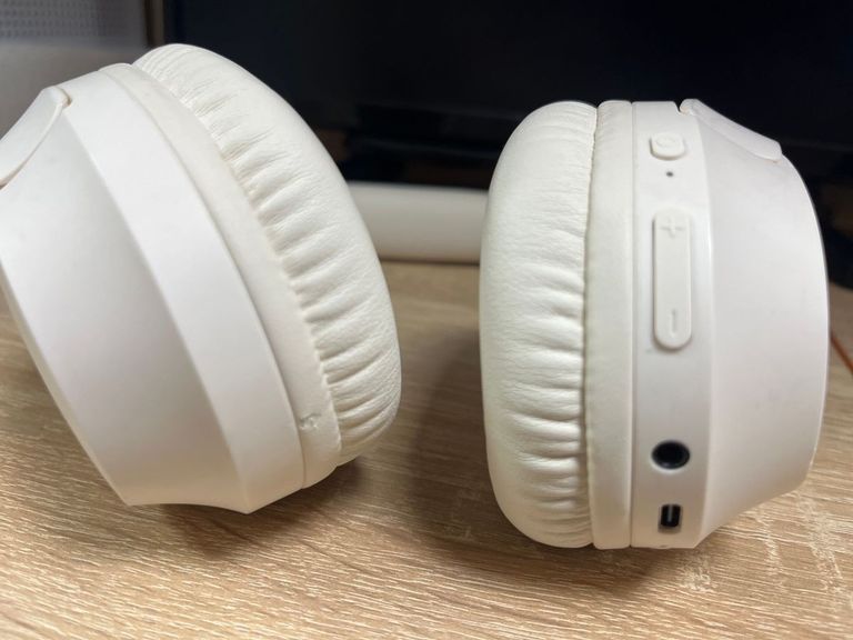 Дешиво Qcy H2 Pro White с ломбарда