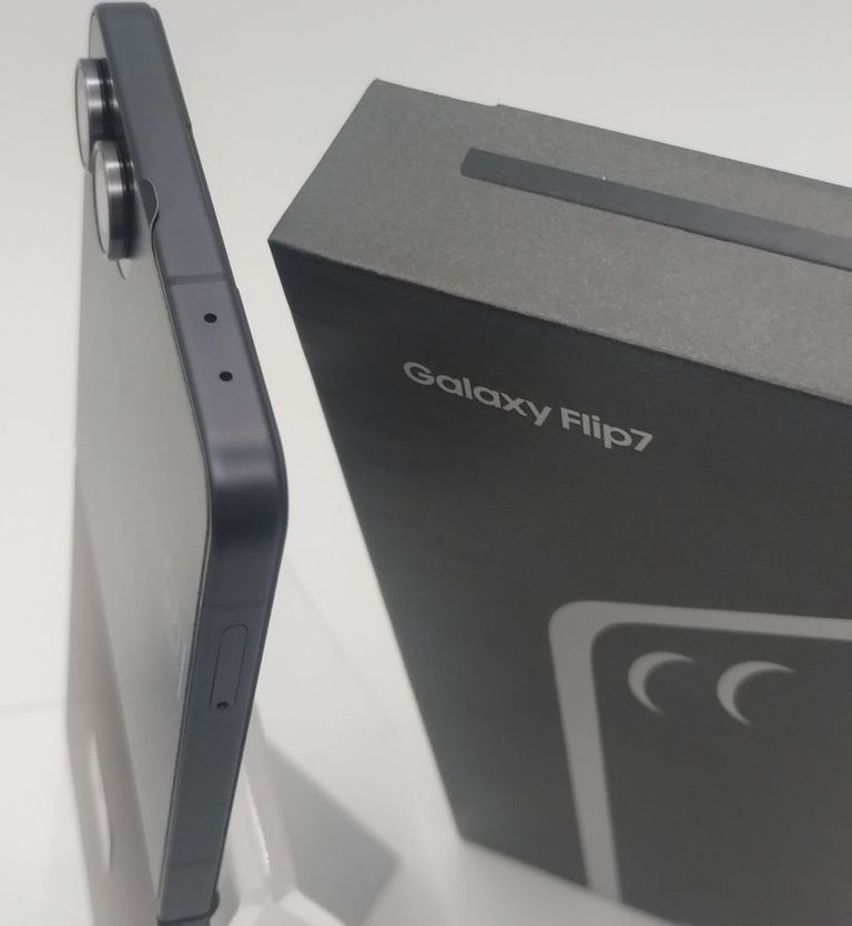 Samsung galaxy flip7 12/256gb Код:01-200795967. Изображение 5