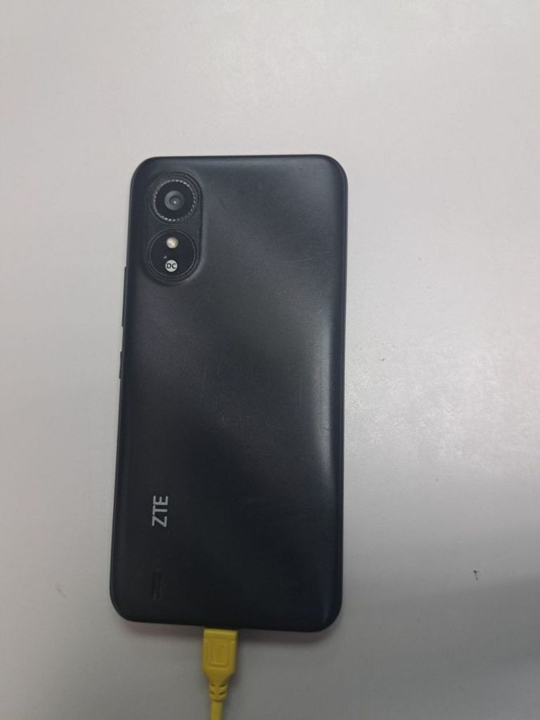 Дешиво Zte Blade L220 1/32GB Black с ломбарда