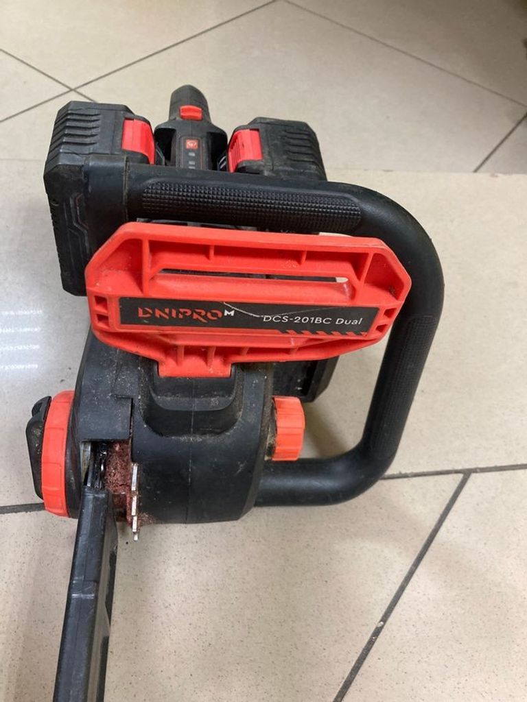 Оголошення Dnipro-M dhr-202bc ultra 2акб 6ah/ 1акб 8ah/ зп Б/У