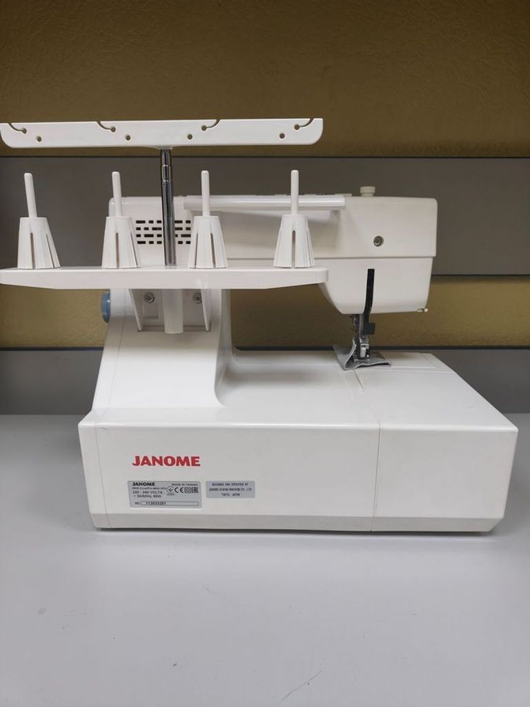 Розпродаж Janome Cover Pro 8800 CPX, продавець Техноскарб