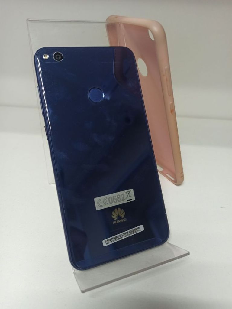 Дешиво Huawei p8 lite 2021 pra-la1 3/16gb с ломбарда