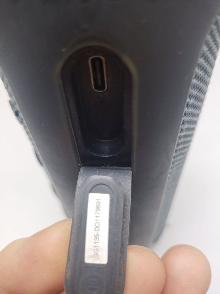 Объявление Jbl flip essential 2 Б/У