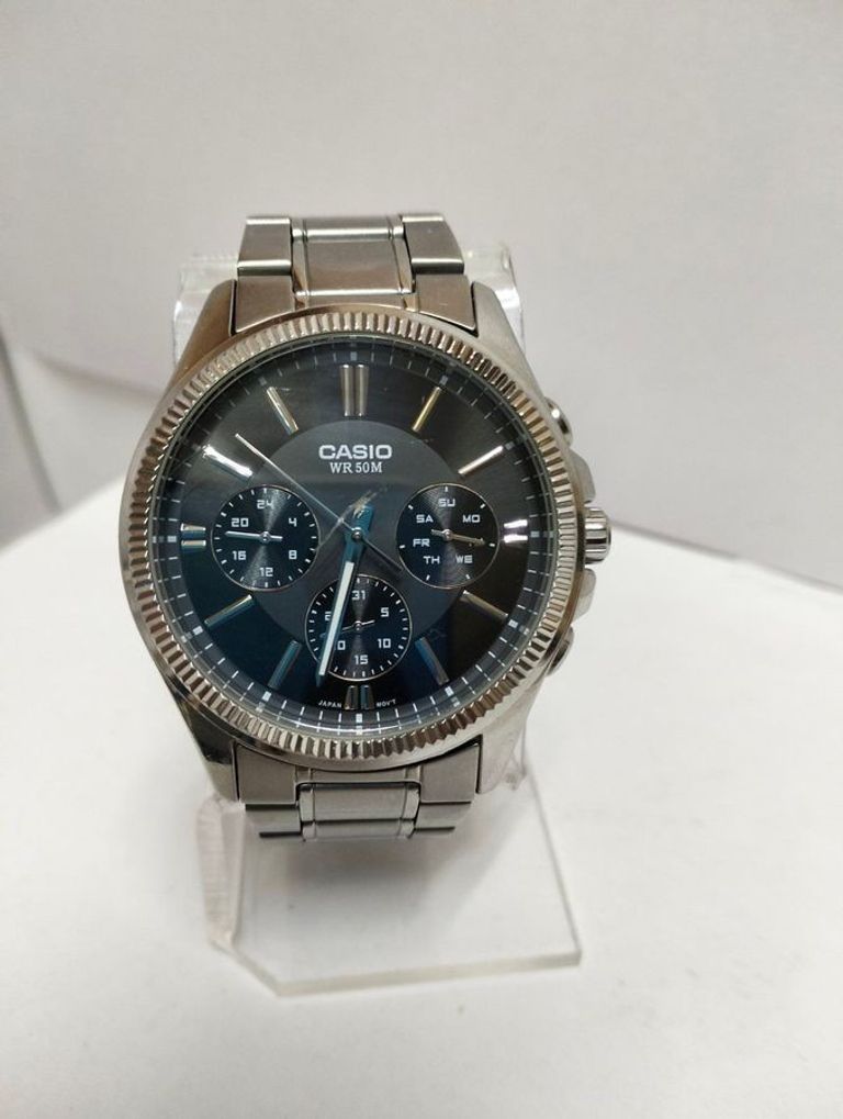 Оголошення WR 50M Б/У