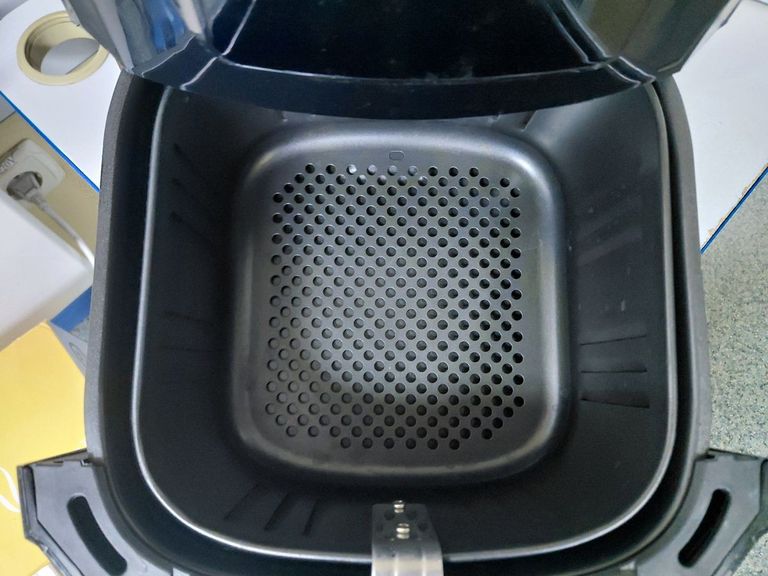 Дешиво Hisense H06AFBS1S3 с ломбарда