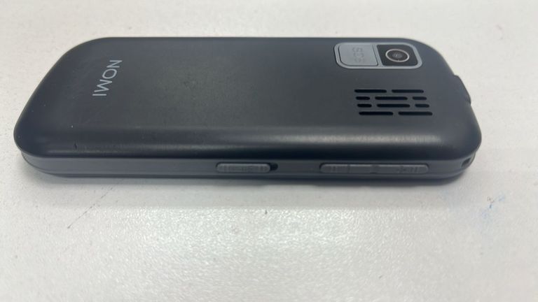 Дешево Nomi i1871 Black з ломбарду