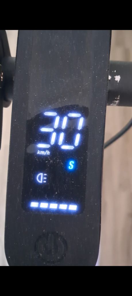 Купить Xiaomi Mi Electric M365 PRO 500W 13Ah Б/У