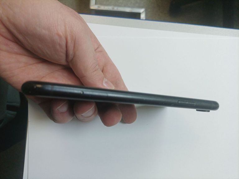 Apple iphone xr 64gb Код:01-200836607. Зображення 11