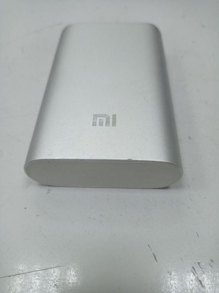 Оголошення Xiaomi mi power bank 2 10000mah plm02zm Б/У