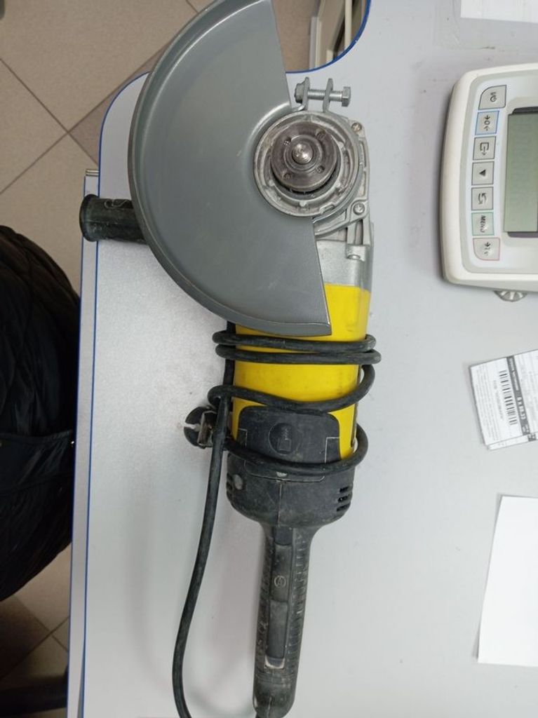 Купити Stanley FMEG232 Б/У