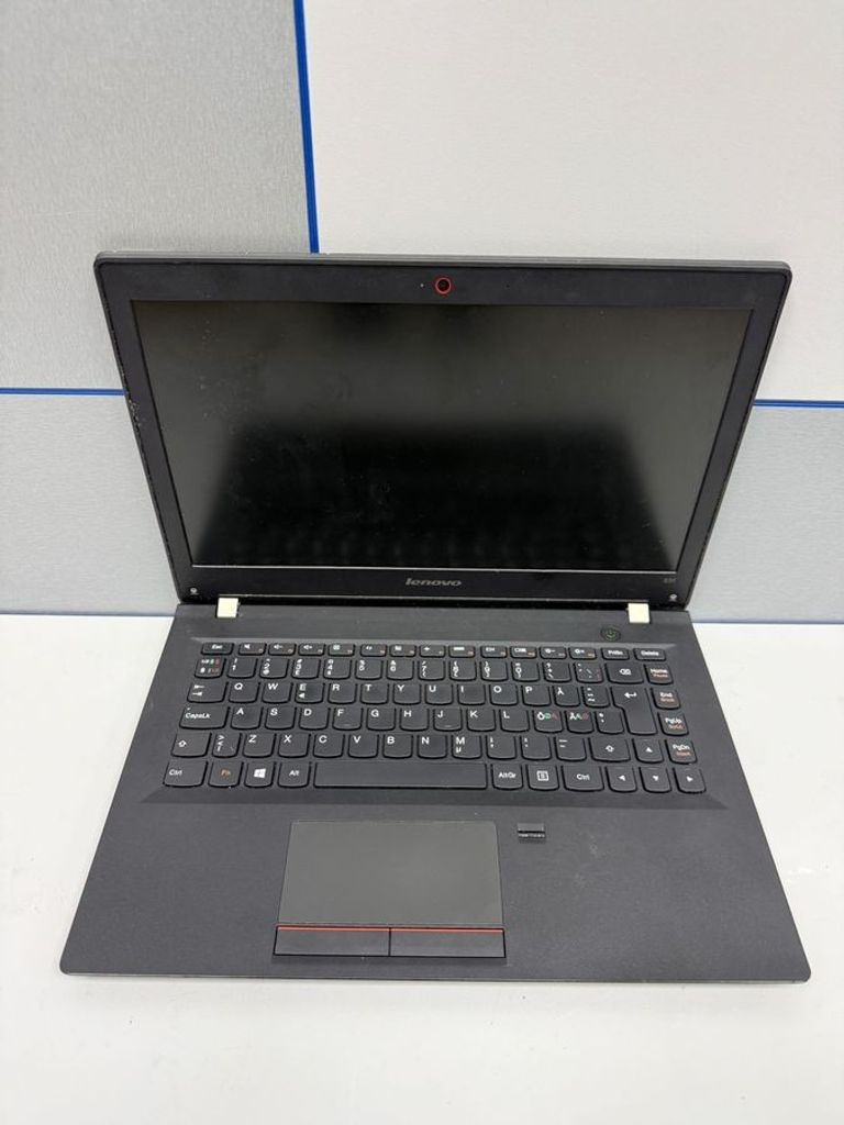 Дешево Lenovo 13/core i3 5005u ddr3/4gb ddr3/hdd 120 gb/ssd *відсутній/*інтегрована з ломбарду