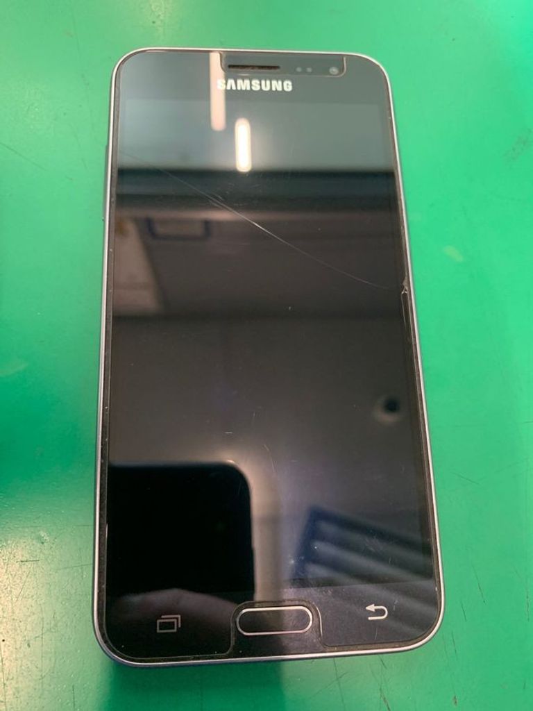 Дешево Samsung galaxy j3 2016 j320h з ломбарду