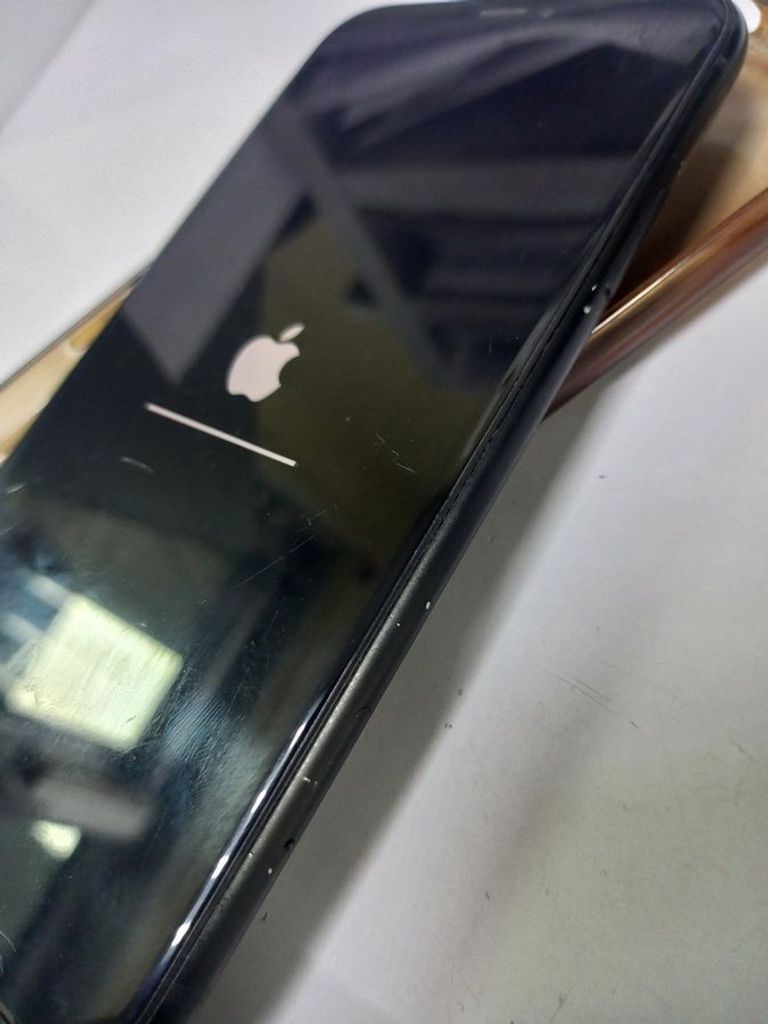 Оголошення Apple iphone xr 64gb Б/У