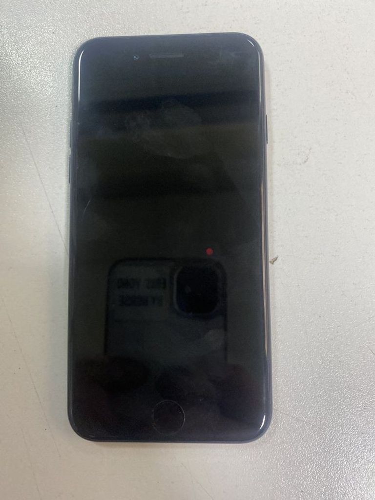 Дешево Apple iphone se 2022 64gb з ломбарду