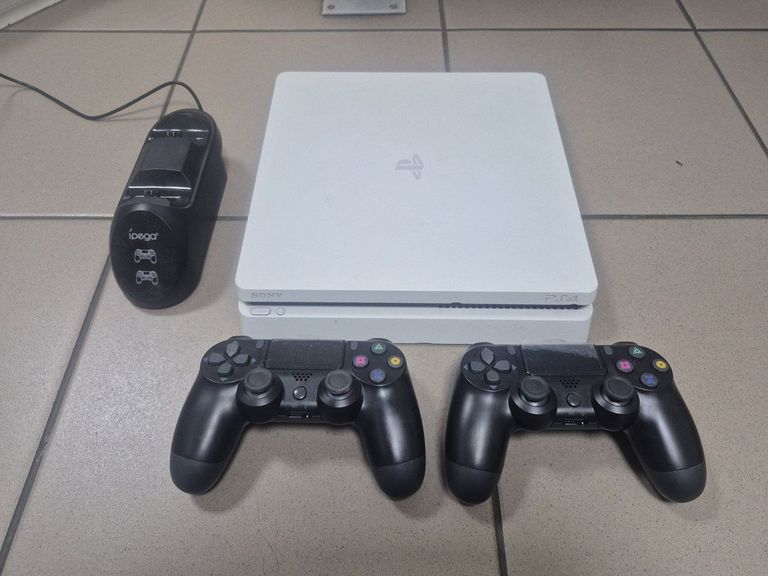 Купить Sony playstation 4 slim 500gb Б/У