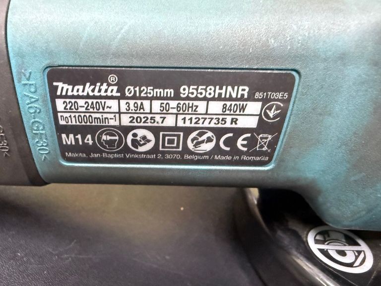 Купити Makita 9558hnr Б/У