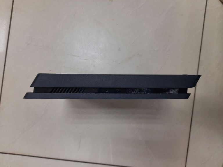 Дешево Sony playstation 4 pro 1tb з ломбарду