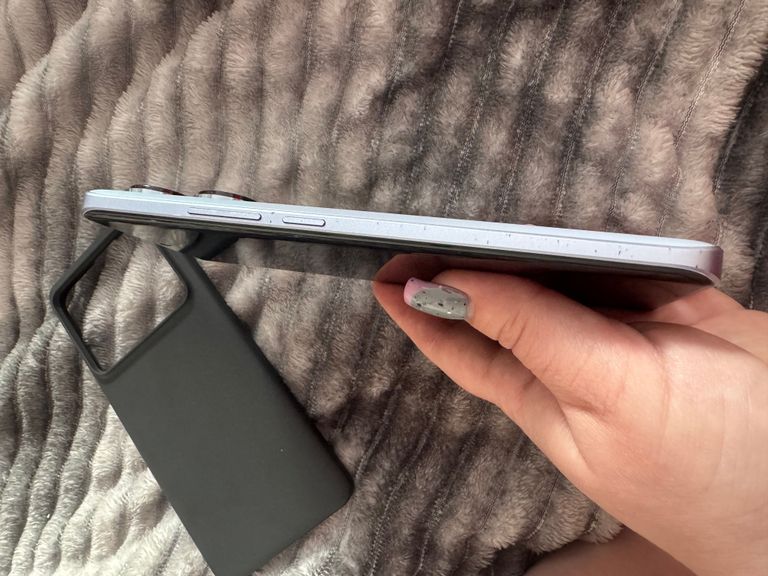 Дешиво Xiaomi Redmi Note 13 Pro+ 8/256GB Aurora Purple с ломбарда