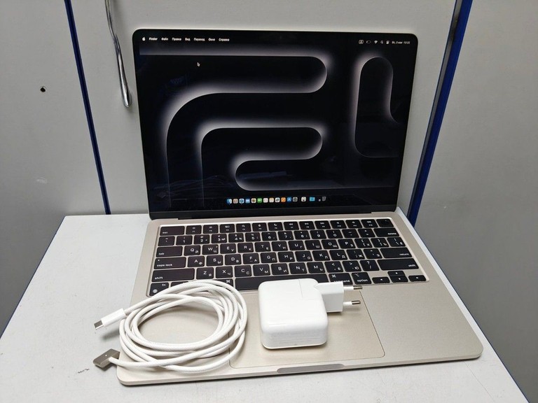 Оголошення Apple macbook air 13.6/ m2 / ram 16gb/ ssd 256gb/ gpu 8 core Б/У
