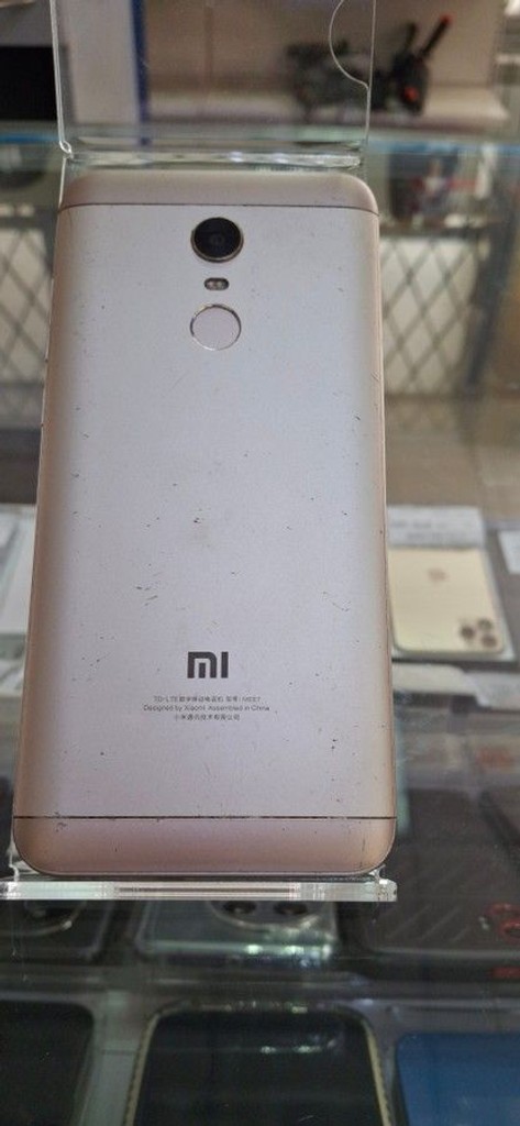 Розпродаж Xiaomi redmi 5 plus 3/32gb, продавець Техноскарб