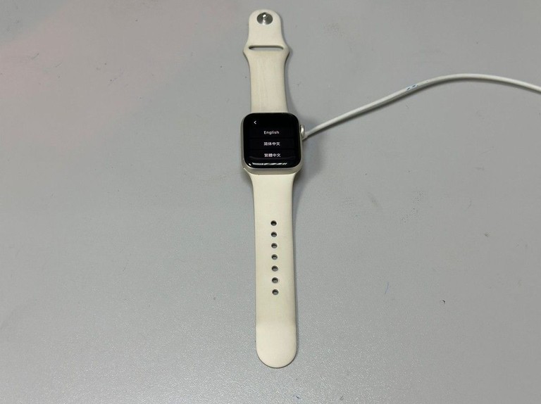 Apple watch se 2 gps 40mm aluminium case Код:01-200946275. Изображение 7