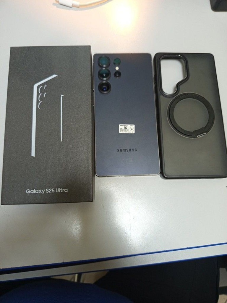 Оголошення Samsung galaxy s25 ultra 12/256gb Б/У