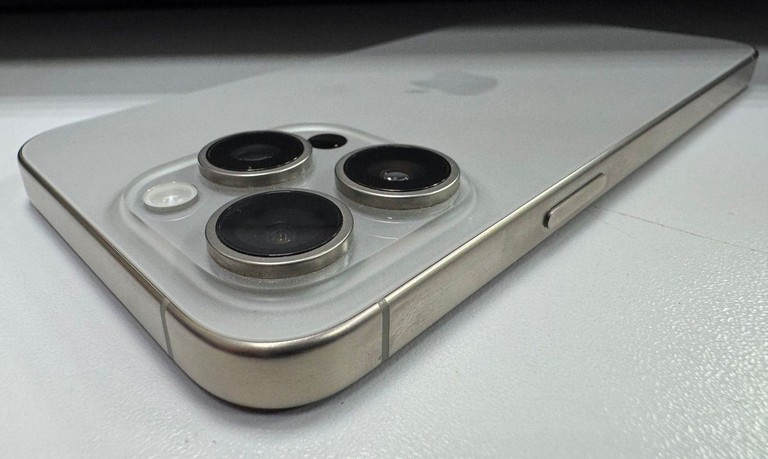 Apple iphone 15 pro max 256gb Код:01-200966692. Изображение 7