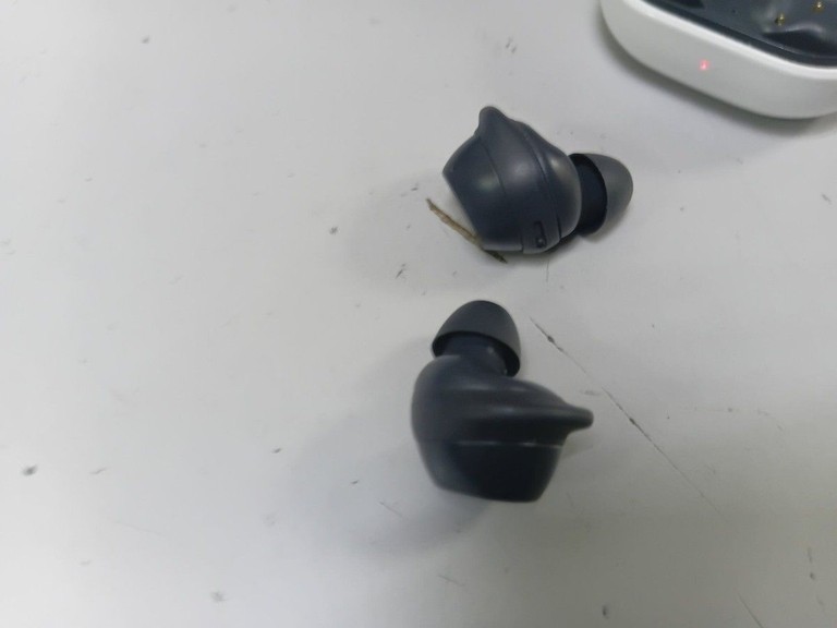 Дешиво Samsung galaxy buds fe с ломбарда