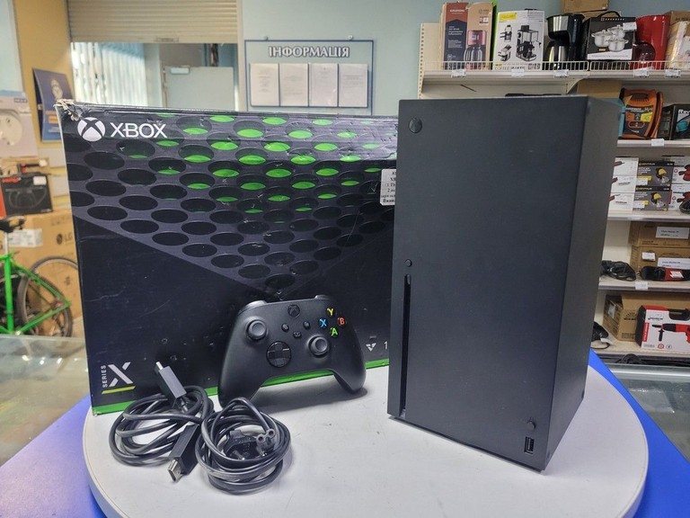 Купить Microsoft xbox series x 1tb Б/У