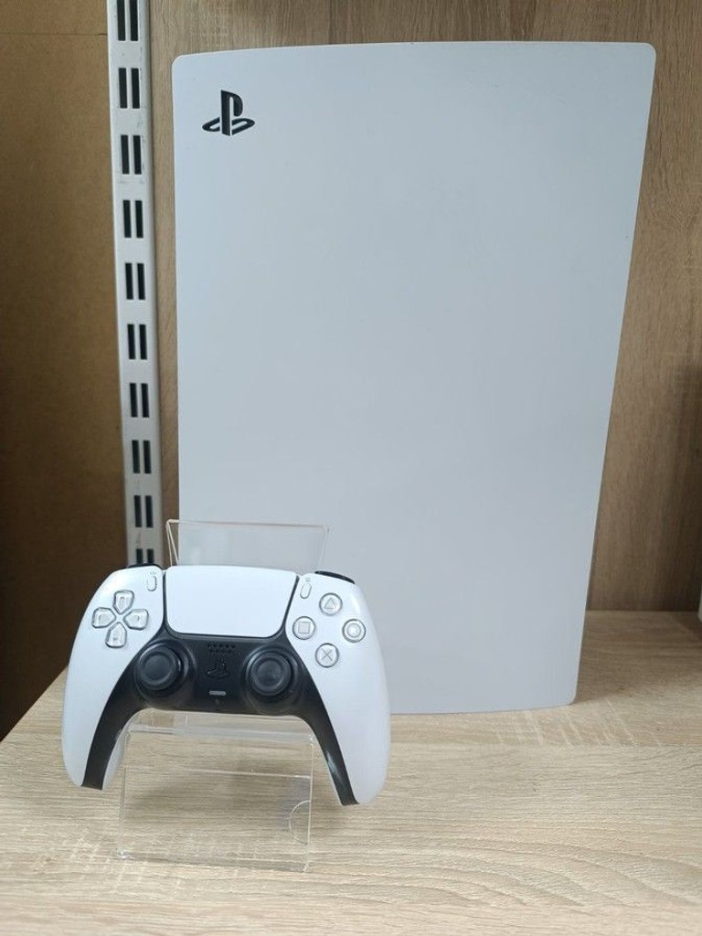 Купить Sony PlayStation 5 825GB Б/У
