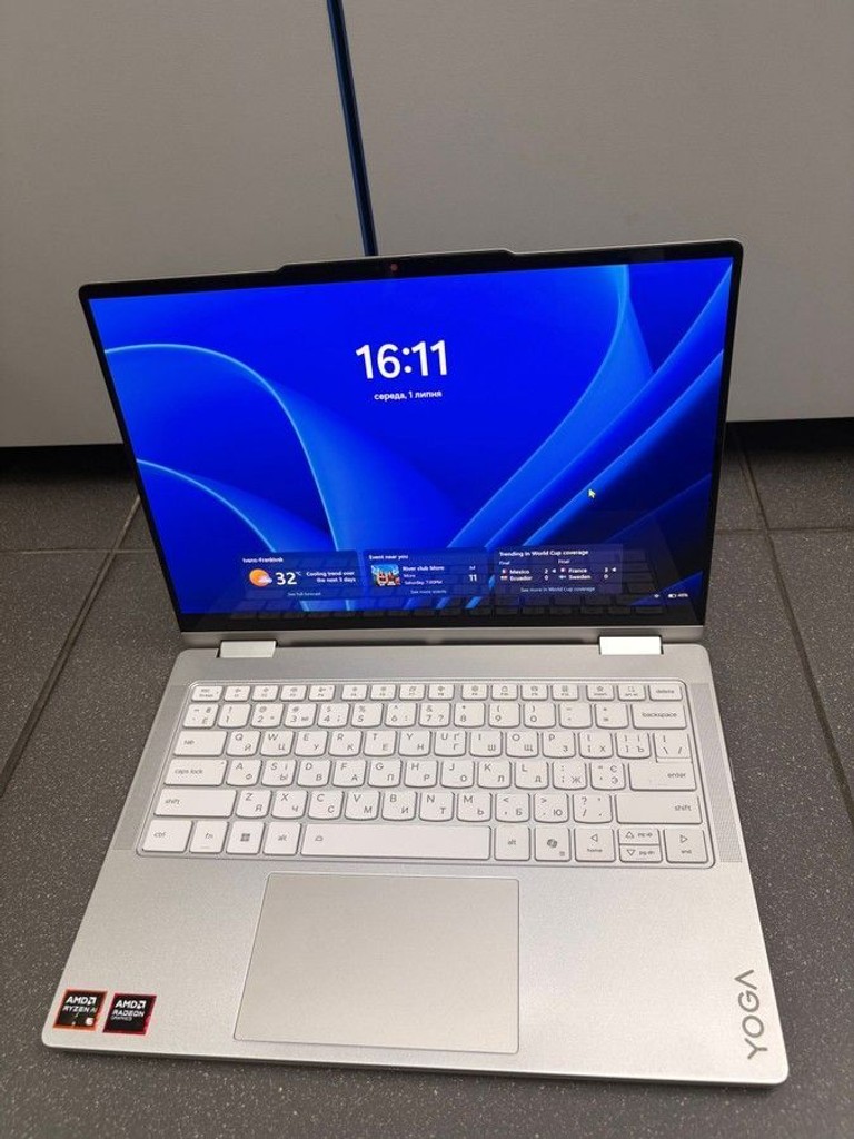 Оголошення Lenovo yoga 7 2-in-1 14akp10 amd ryzen ai 5 340/ram 16gb/ssd 512gb/amd radeon 840m Б/У