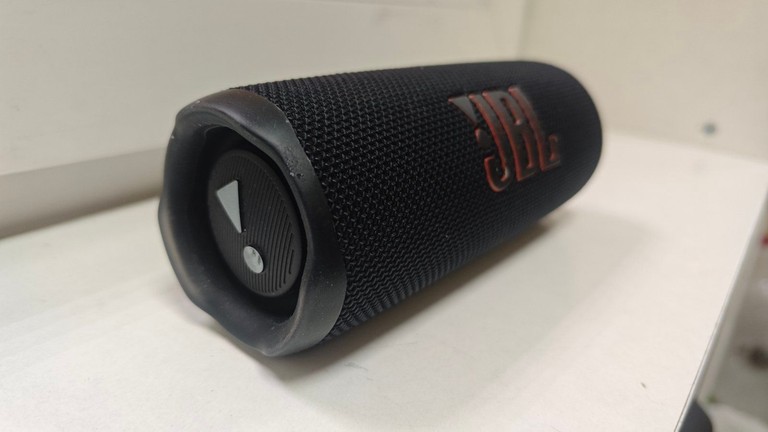 Оголошення Jbl flip 6 Б/У